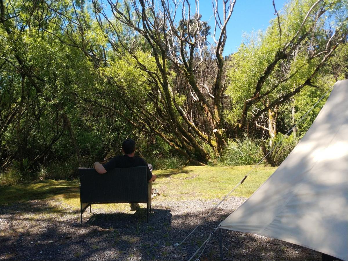 Glamping At Zeehan Bush Camp Kültér fotó